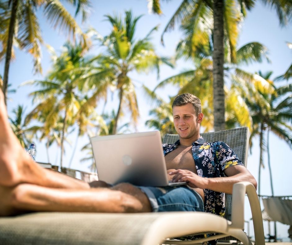 Digital nomad how to reduce stress and loneliness